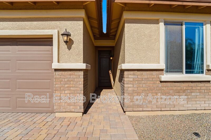 Modern Surprise Home with 3-Car Garage and Designer Upgrades property image