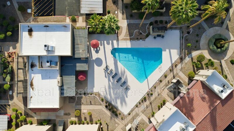 Bright 3-Bed Townhouse in Quiet Gated Community Near ASU property image