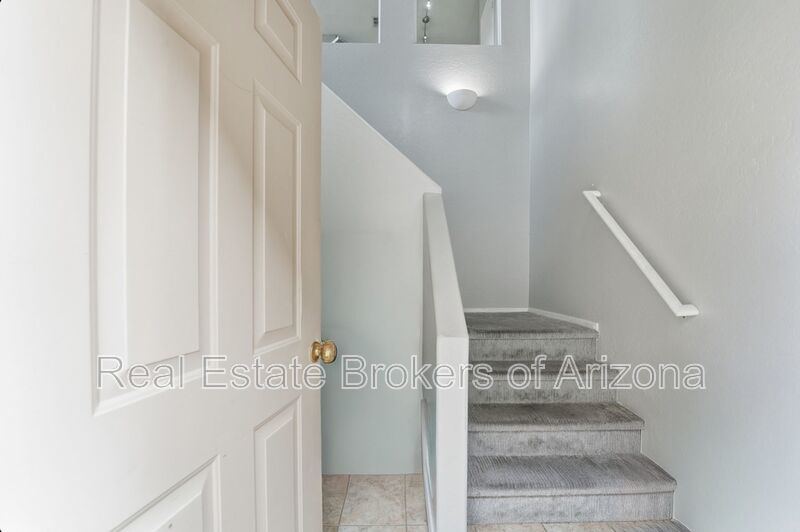 Bright 3-Bed Townhouse in Quiet Gated Community Near ASU property image