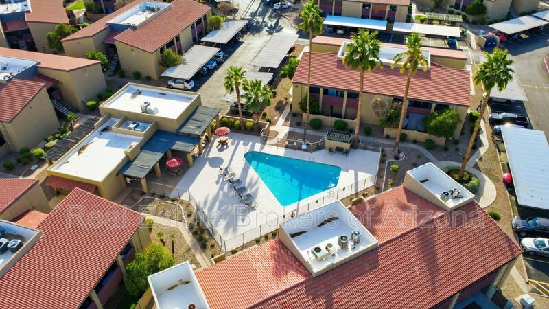 Bright 3-Bed Townhouse in Quiet Gated Community Near ASU property image