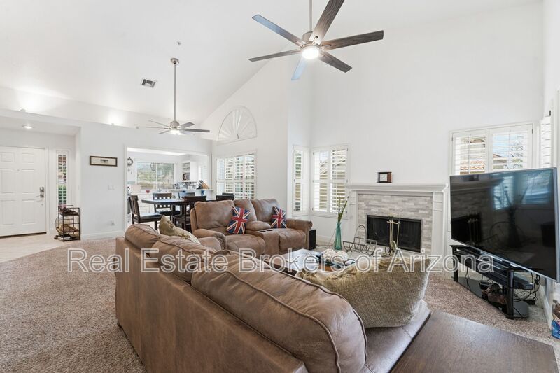 Fully Furnished Scottsdale Home with Bonus Room & 2-Car Garage property image