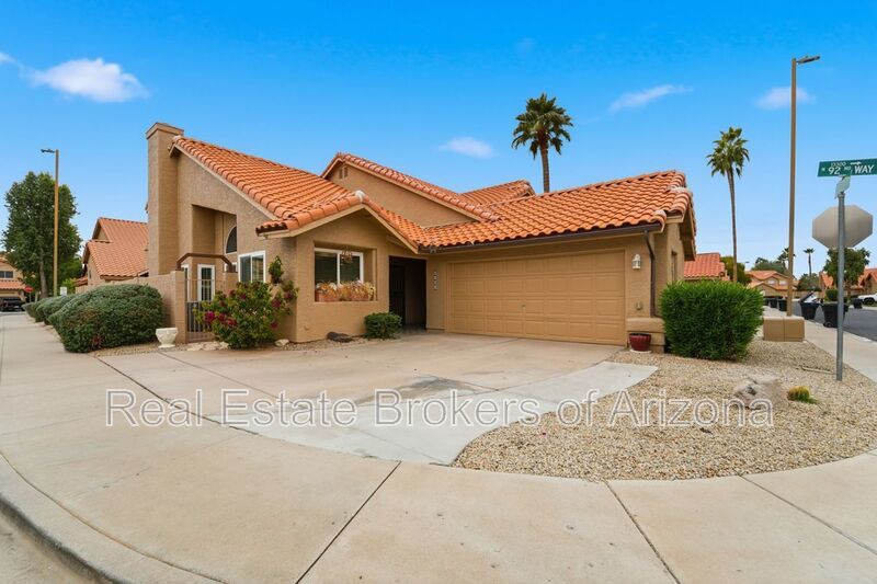 Fully Furnished Scottsdale Home with Bonus Room & 2-Car Garage property image