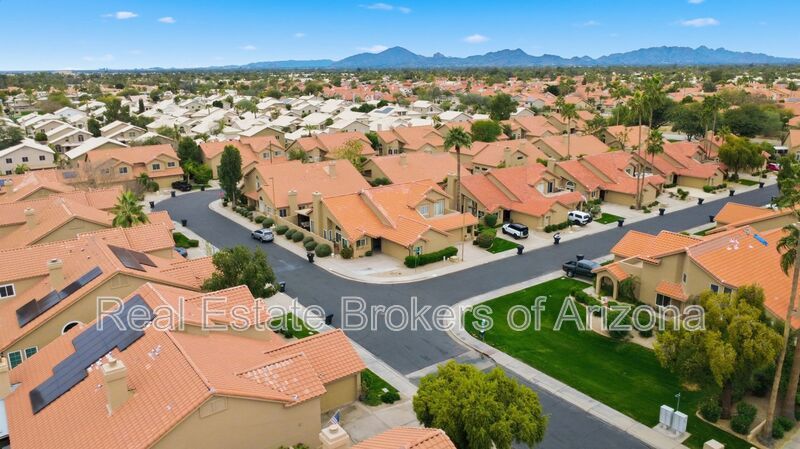 Fully Furnished Scottsdale Home with Bonus Room & 2-Car Garage property image