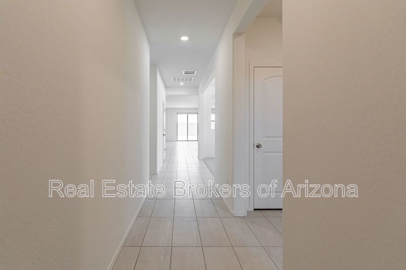 Modern 3-Bed + Den Home in Ventana De Estrellas property image