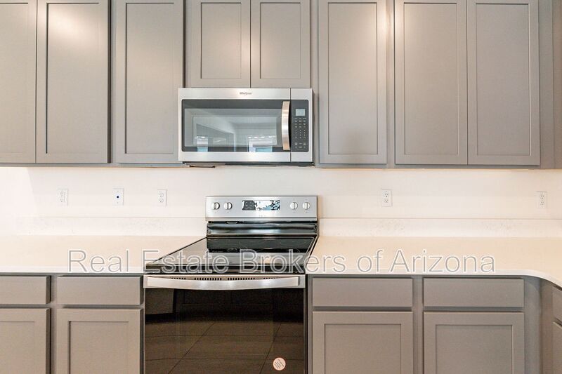 Modern 3-Bed + Den Home in Ventana De Estrellas property image