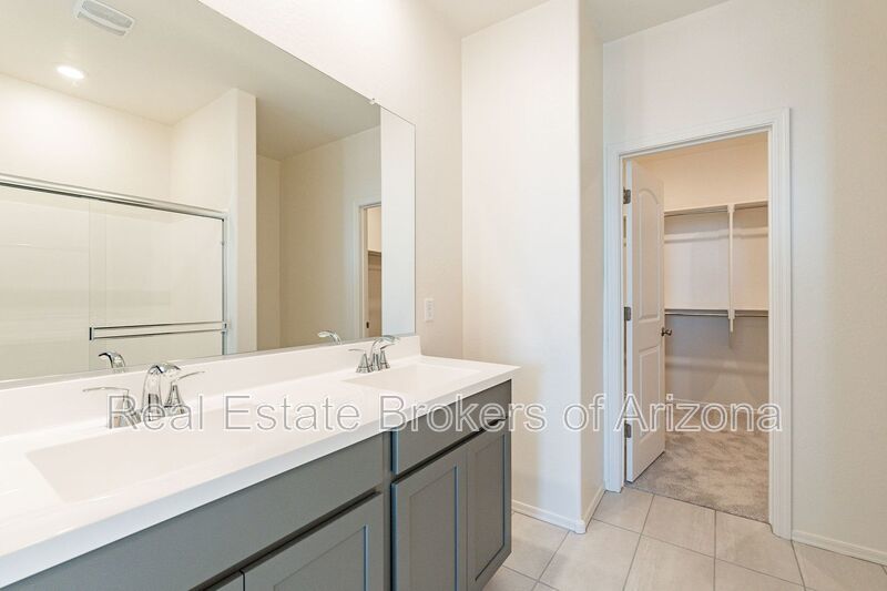 Modern 3-Bed + Den Home in Ventana De Estrellas property image