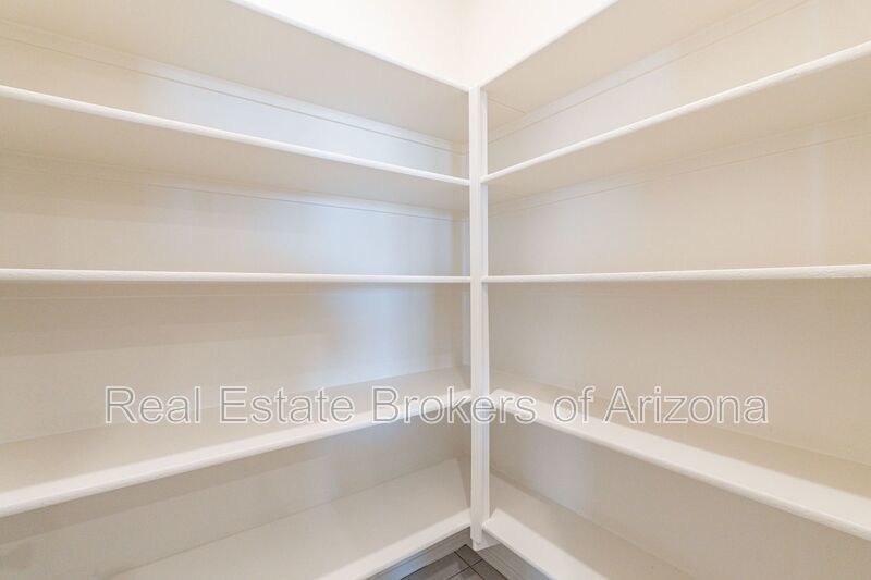 Modern 3-Bed + Den Home in Ventana De Estrellas property image