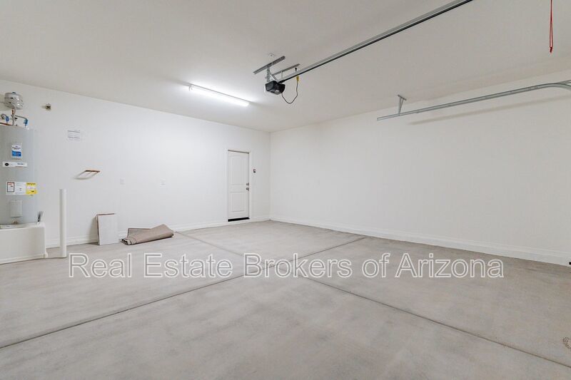 Modern 3-Bed + Den Home in Ventana De Estrellas property image