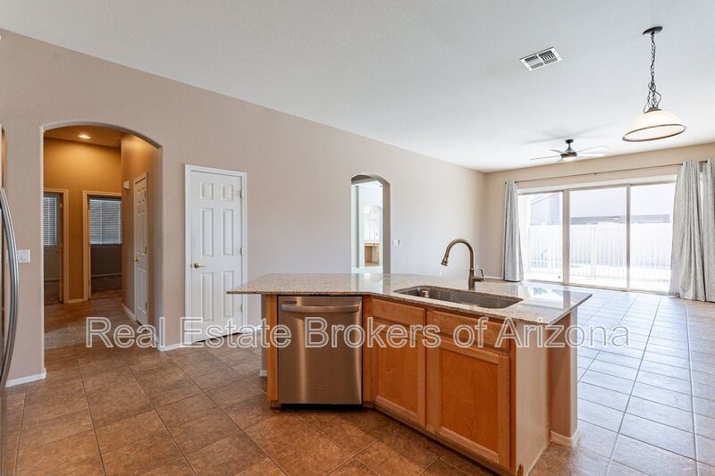 4-Bedroom Pool Home Minutes from Arrowhead Shopping & Dining property image