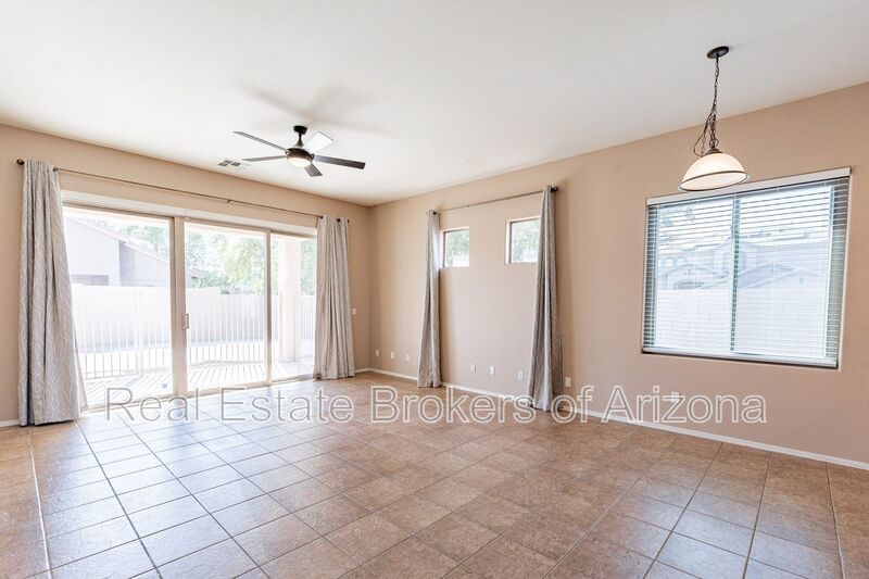 4-Bedroom Pool Home Minutes from Arrowhead Shopping & Dining property image