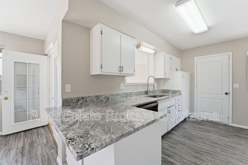 Comfortable 2-Bed Sun City Retreat with Vinyl Flooring & Fresh Paint property image