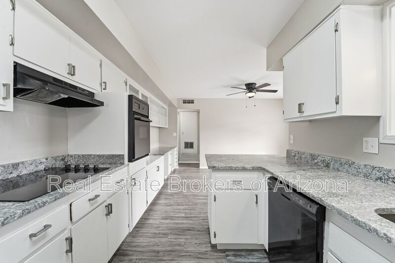 Comfortable 2-Bed Sun City Retreat with Vinyl Flooring & Fresh Paint property image