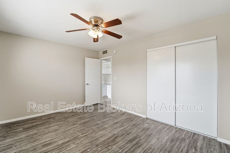 Comfortable 2-Bed Sun City Retreat with Vinyl Flooring & Fresh Paint property image