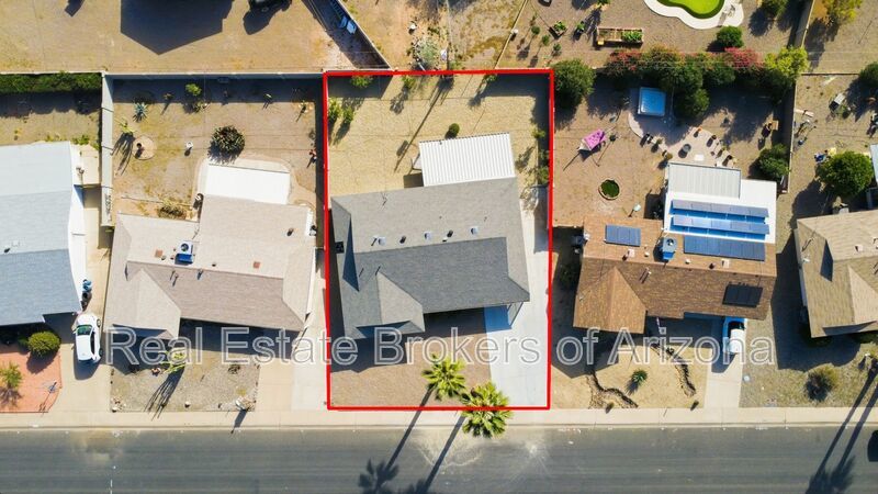 Comfortable 2-Bed Sun City Retreat with Vinyl Flooring & Fresh Paint property image