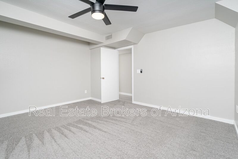 Stunning 3-Bedroom Home in Prime Glendale Location property image