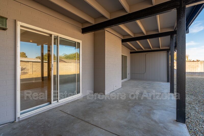 Stunning 3-Bedroom Home in Prime Glendale Location property image