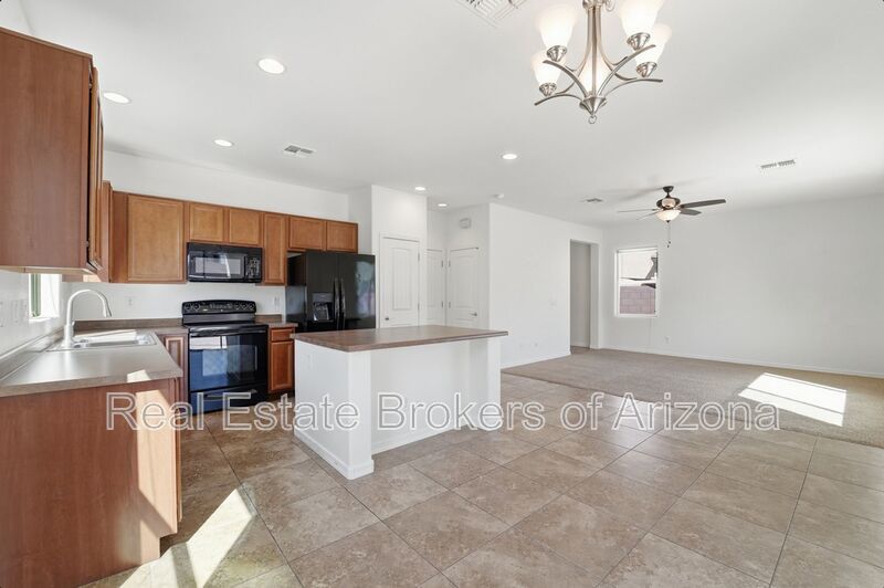 Spacious 4BR Home with Pool Near Parks & Shopping property image