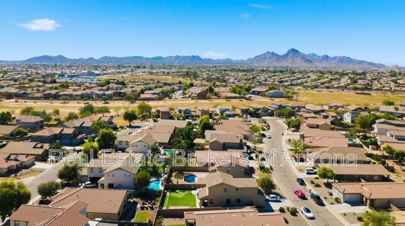 Spacious 4BR Home with Pool Near Parks & Shopping property image