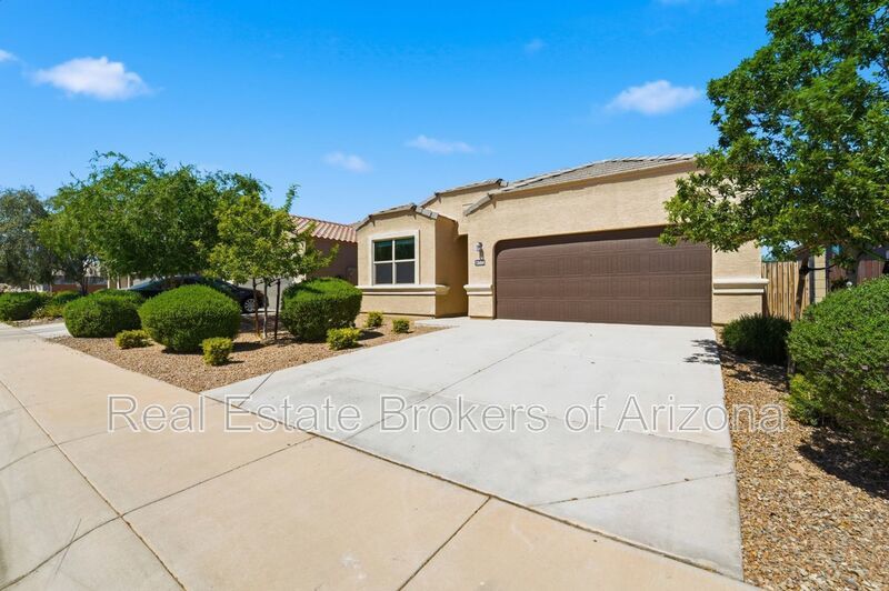 Stylish 3BR Home with Granite Counters + Community Parks & Splash Pads property image