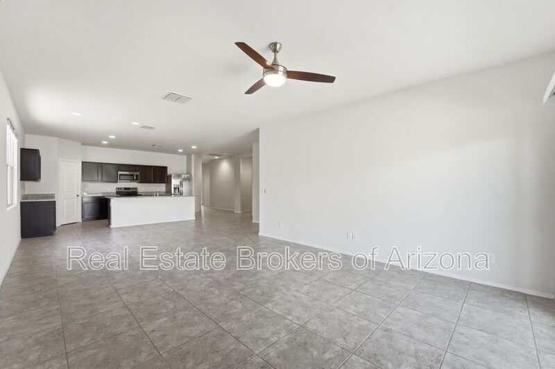 Stylish 3BR Home with Granite Counters + Community Parks & Splash Pads property image