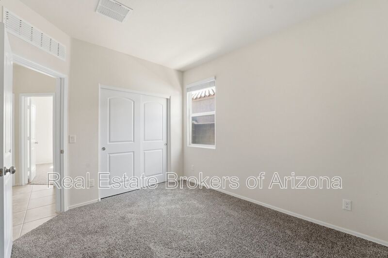 Stylish 3BR Home with Granite Counters + Community Parks & Splash Pads property image