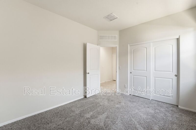 Stylish 3BR Home with Granite Counters + Community Parks & Splash Pads property image