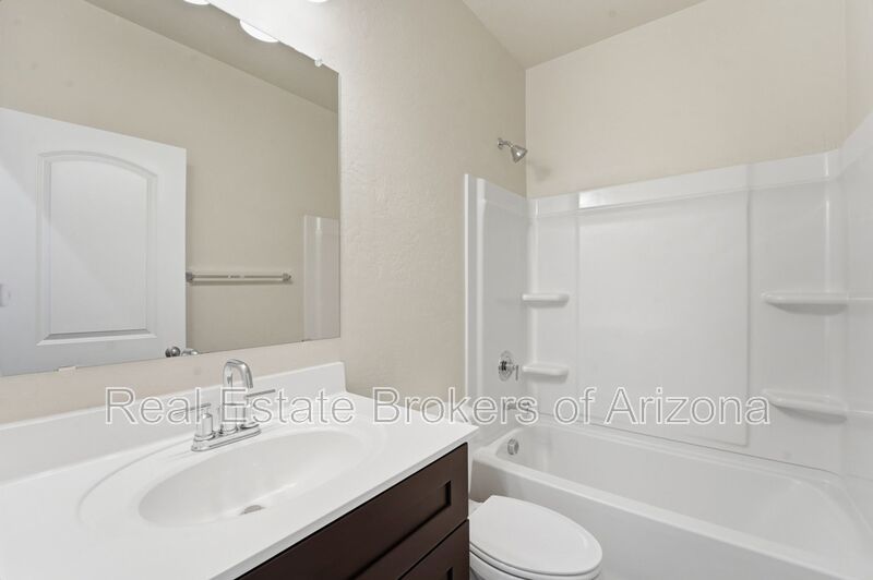 Stylish 3BR Home with Granite Counters + Community Parks & Splash Pads property image