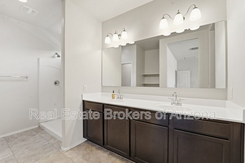 Stylish 3BR Home with Granite Counters + Community Parks & Splash Pads property image