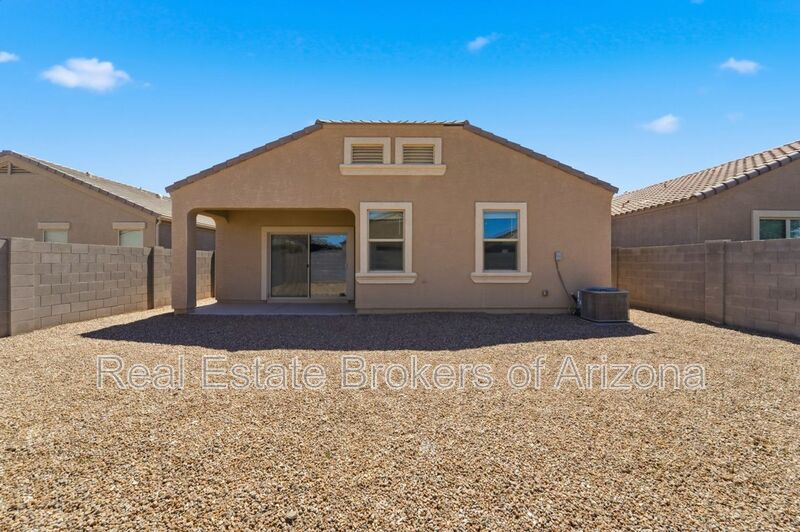 Stylish 3BR Home with Granite Counters + Community Parks & Splash Pads property image