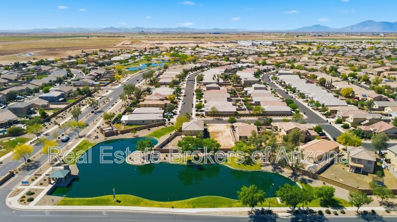 Stylish 3BR Home with Granite Counters + Community Parks & Splash Pads property image