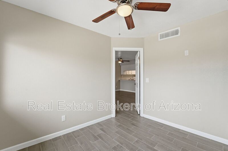 Central Phoenix Gem! Private Patio, Gated, Pool + Underground Parking property image