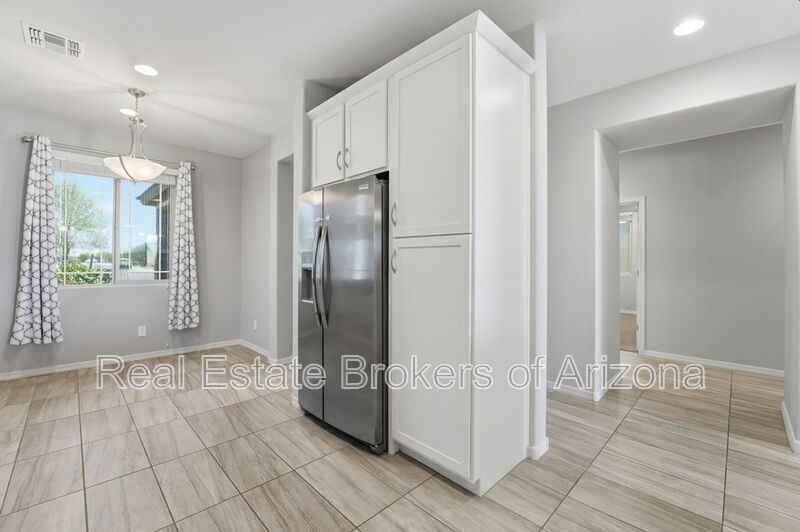 Modern 3 Bed in Vista de Montana | Open Layout + Prime Location property image