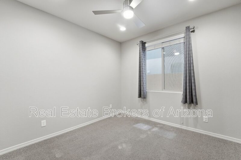 Modern 3 Bed in Vista de Montana | Open Layout + Prime Location property image