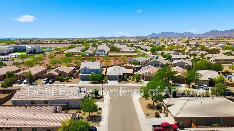 Modern 3 Bed in Vista de Montana | Open Layout + Prime Location property image