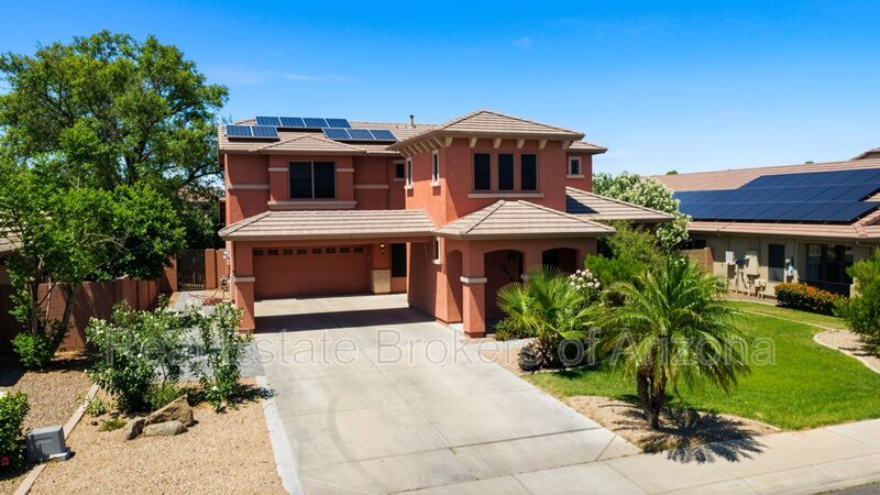 Luxury Gilbert Rental | Pool, 4-Car Garage, Solar + BBQ Setup property image