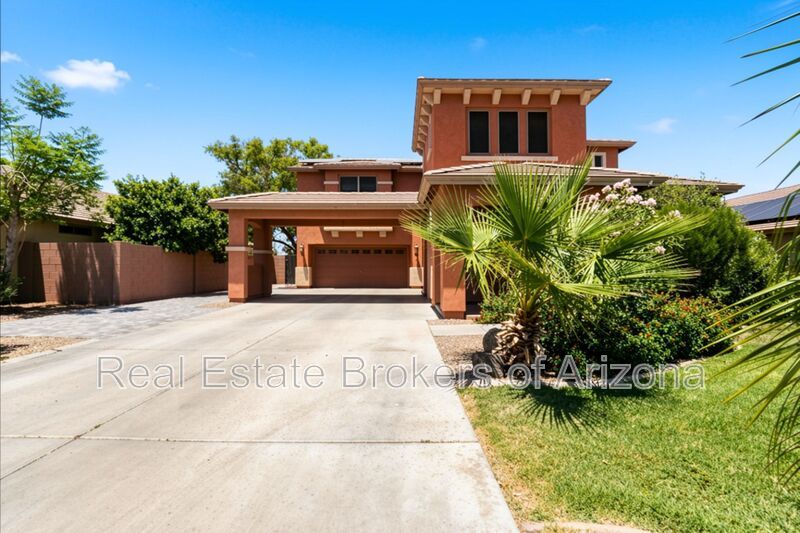Luxury Gilbert Rental | Pool, 4-Car Garage, Solar + BBQ Setup property image