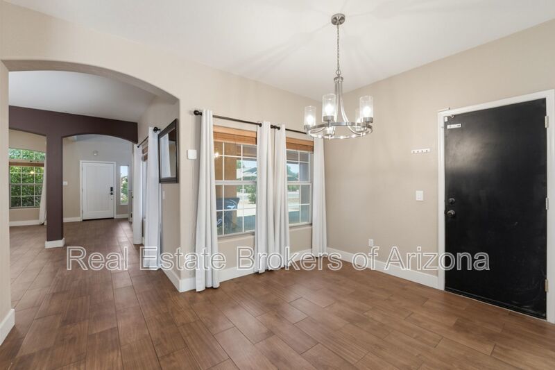 Luxury Gilbert Rental | Pool, 4-Car Garage, Solar + BBQ Setup property image