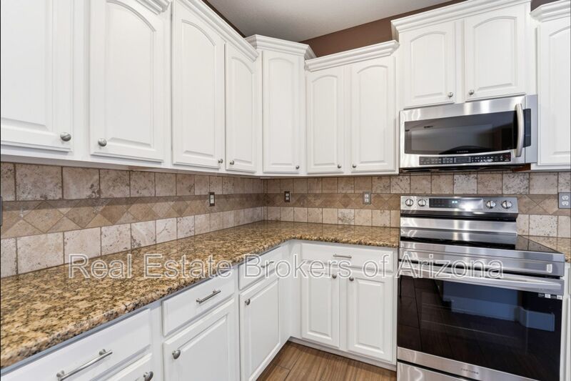 Luxury Gilbert Rental | Pool, 4-Car Garage, Solar + BBQ Setup property image