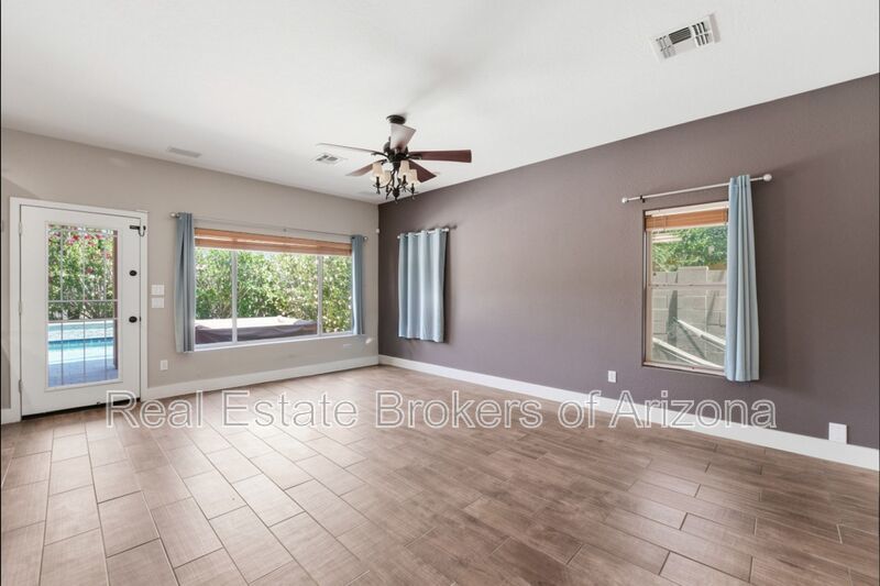 Luxury Gilbert Rental | Pool, 4-Car Garage, Solar + BBQ Setup property image
