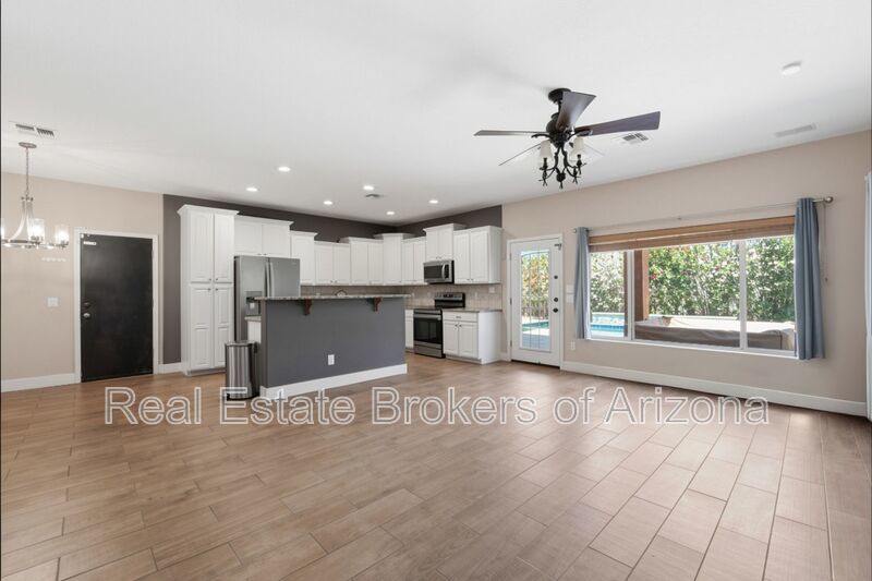 Luxury Gilbert Rental | Pool, 4-Car Garage, Solar + BBQ Setup property image