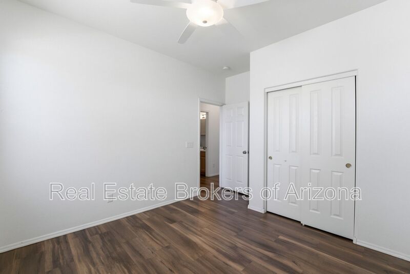 Prime Tempe Location! 3 Bed Townhome w/ Private Patio & Garage property image