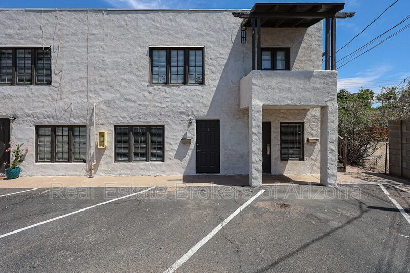 Historic Roosevelt District Living | Renovated 1 Bed Near Downtown property image