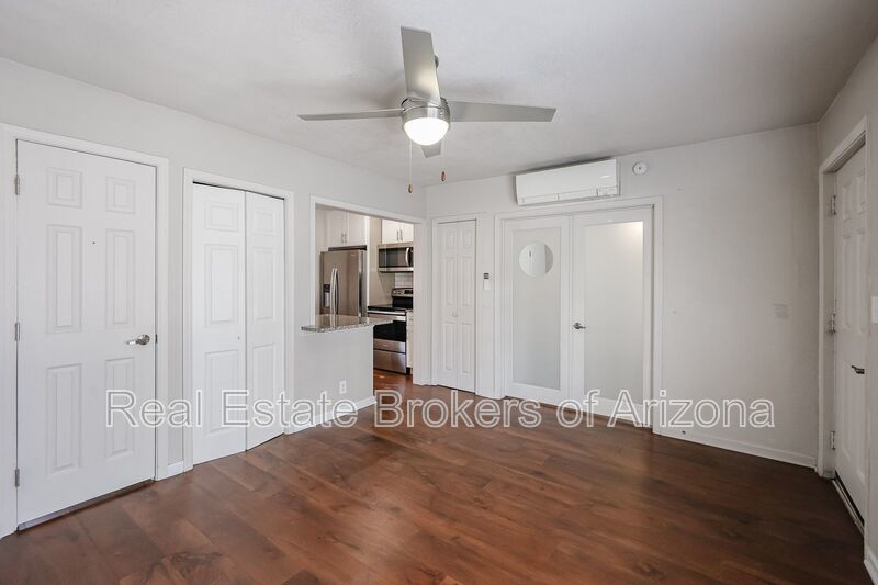 Historic Roosevelt District Living | Renovated 1 Bed Near Downtown property image