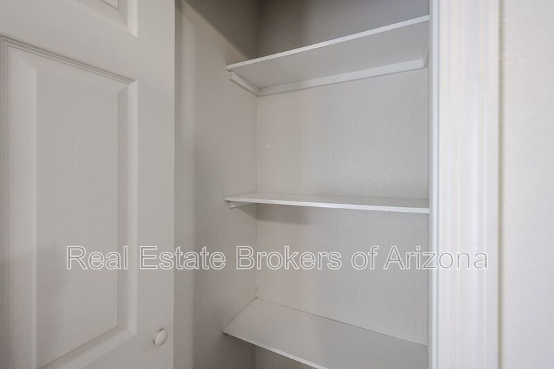 Historic Roosevelt District Living | Renovated 1 Bed Near Downtown property image