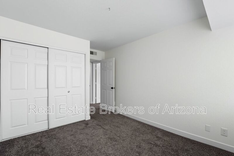 Stylish Dobson Glen Townhome | Updated Kitchen, Loft & Pool Access property image
