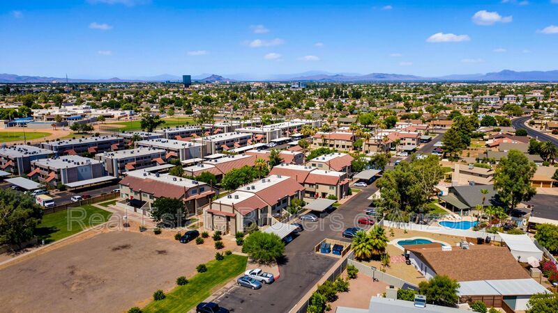 Stylish Dobson Glen Townhome | Updated Kitchen, Loft & Pool Access property image