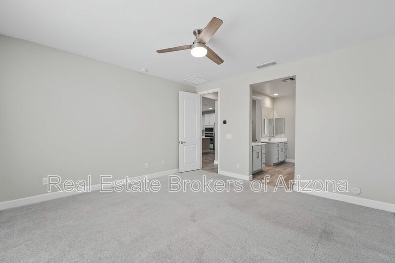 Luxury Kitchen + 3 Bed & Den/Office in Azure Canyon | Quartz, Gas Cooktop & More property image