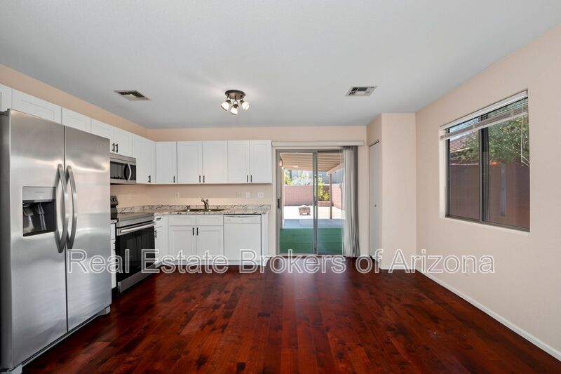 Live in Rancho El Dorado | Spacious 3 Bed Near Golf & Parks property image
