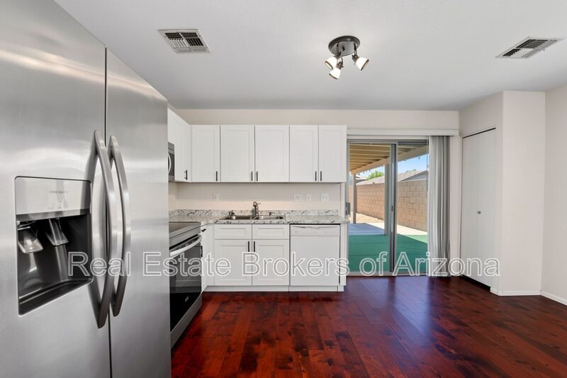 Live in Rancho El Dorado | Spacious 3 Bed Near Golf & Parks property image