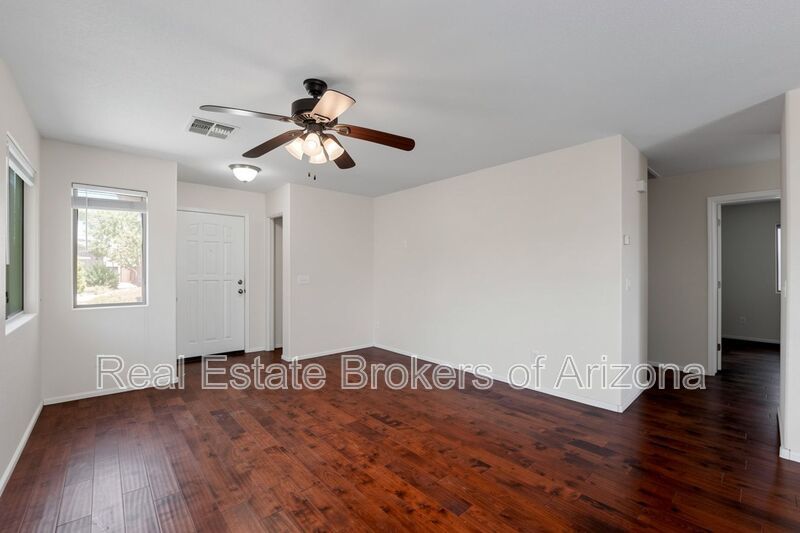 Live in Rancho El Dorado | Spacious 3 Bed Near Golf & Parks property image